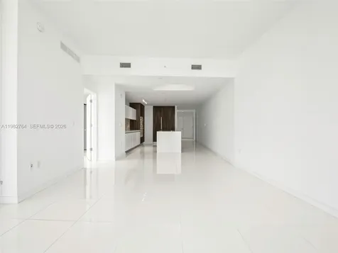 851 NE 1st Avenue Miami FL 33132
