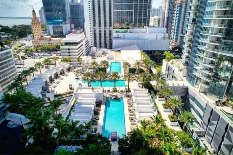 851 NE 1st Avenue Miami FL 33132