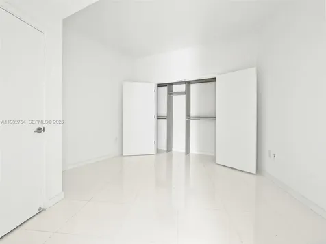 851 NE 1st Avenue Miami FL 33132