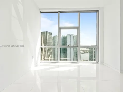 851 NE 1st Avenue Miami FL 33132