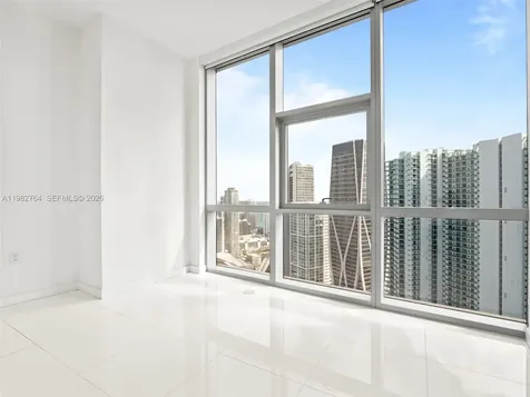 851 NE 1st Avenue Miami FL 33132