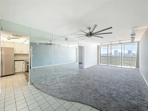 20301 W Country Club Drive Aventura FL 33180