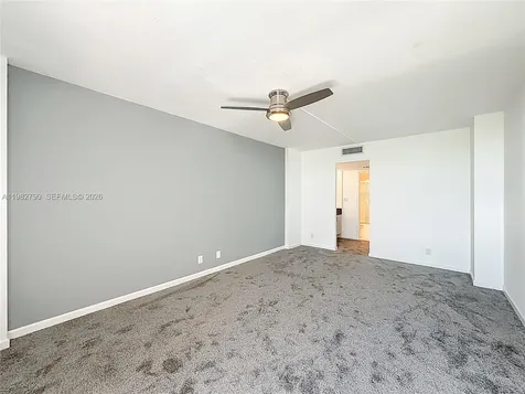 20301 W Country Club Drive Aventura FL 33180