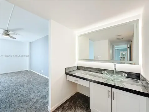 20301 W Country Club Drive Aventura FL 33180