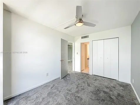 20301 W Country Club Drive Aventura FL 33180