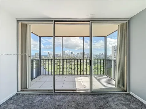 20301 W Country Club Drive Aventura FL 33180