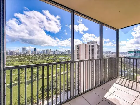 20301 W Country Club Drive Aventura FL 33180