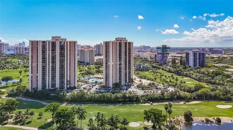 20301 W Country Club Drive Aventura FL 33180