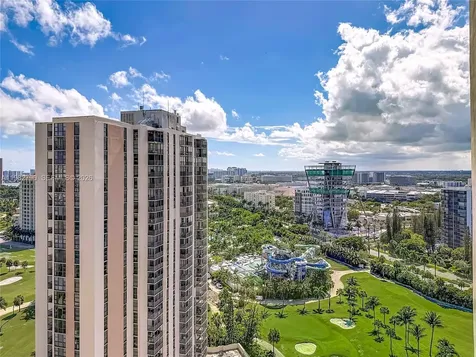 20301 W Country Club Drive Aventura FL 33180