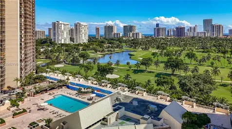 20301 W Country Club Drive Aventura FL 33180