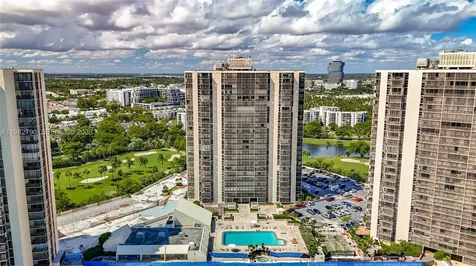 20301 W Country Club Drive Aventura FL 33180