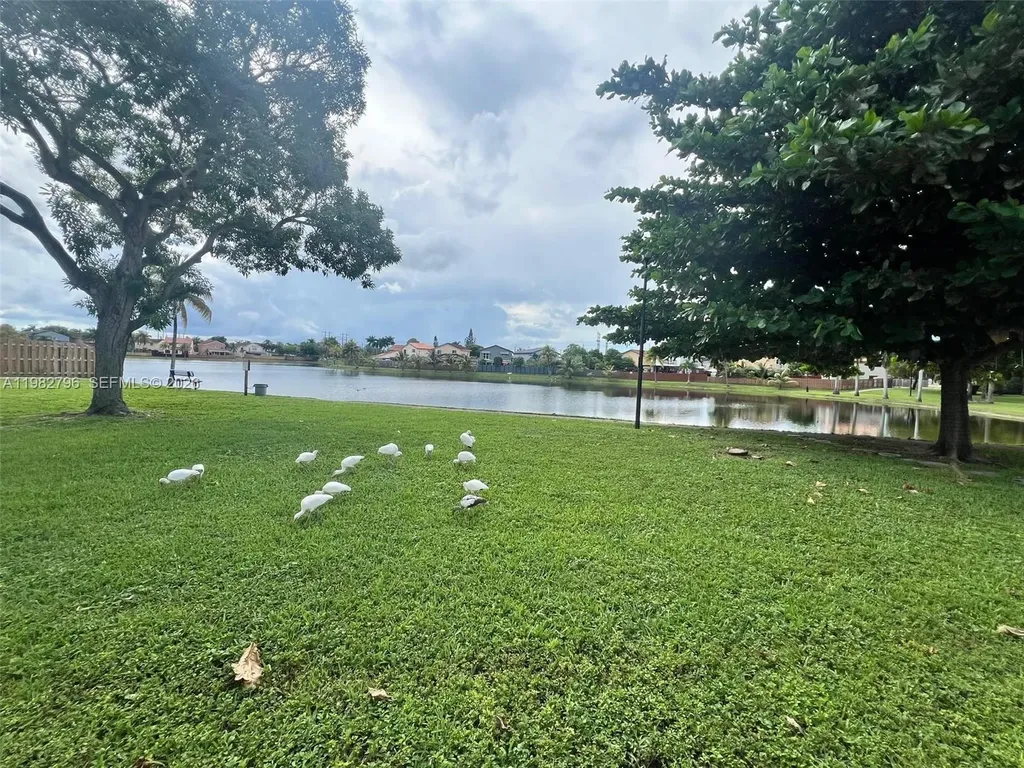 Miami FL 33184
