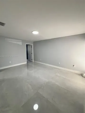 Miami FL 33184
