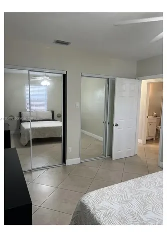 2415 Grant Street Hollywood FL 33020