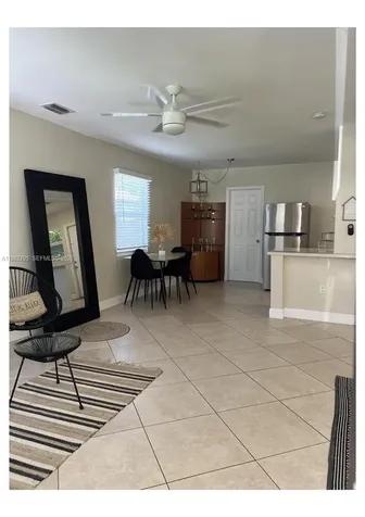 2415 Grant Street Hollywood FL 33020