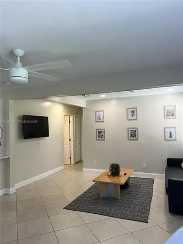 2415 Grant Street Hollywood FL 33020