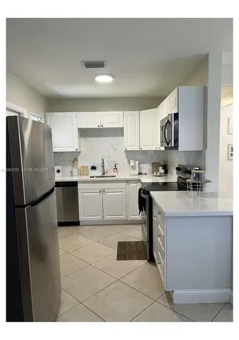 2415 Grant Street Hollywood FL 33020