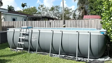 5785 SW 54th Terrace Miami FL 33155