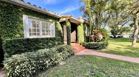 5785 SW 54th Terrace Miami FL 33155