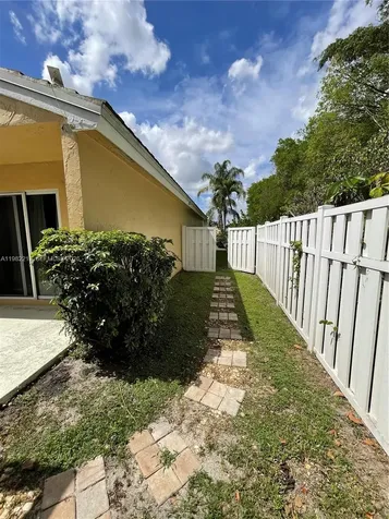 5544 NW 54th Circle Coconut Creek FL 33073