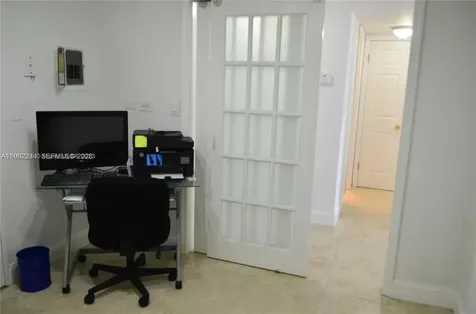5555 Collins Avenue Miami Beach FL 33140
