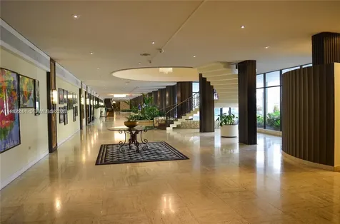 5555 Collins Avenue Miami Beach FL 33140
