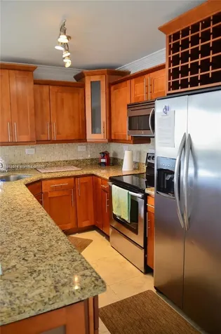 5555 Collins Avenue Miami Beach FL 33140