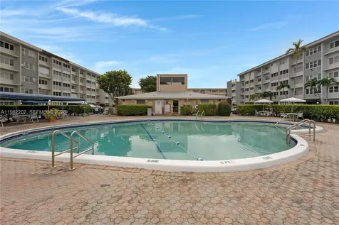 410 SE 2nd Street Hallandale Beach FL 33009