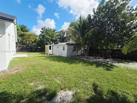 4490 SW 19th Street West Park FL 33023