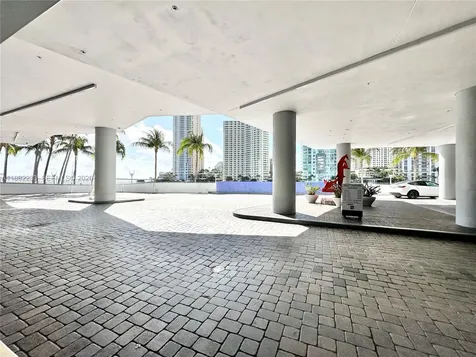 335 S Biscayne Boulevard Miami FL 33131