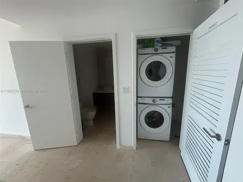 88 SW 7th Street Miami FL 33130