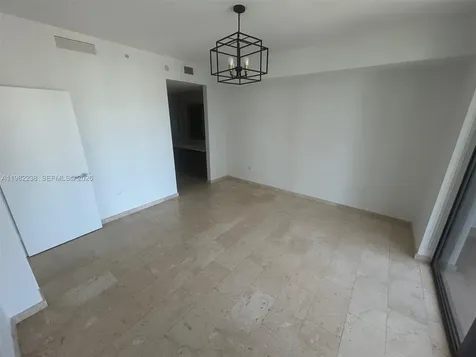 88 SW 7th Street Miami FL 33130