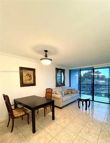 20500 W Country Club Drive Aventura FL 33180