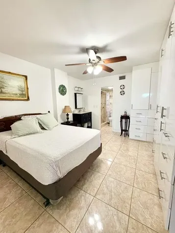 20500 W Country Club Drive Aventura FL 33180
