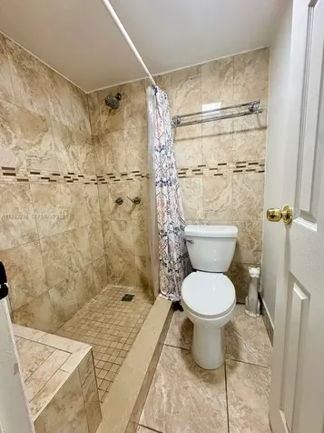 20500 W Country Club Drive Aventura FL 33180