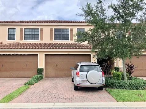 106 Riverwalk Circle E Plantation FL 33325