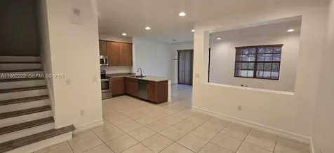 106 Riverwalk Circle E Plantation FL 33325