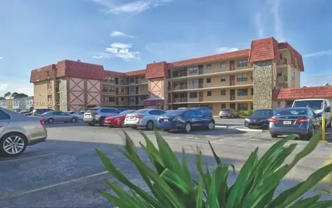 1325 W 68th Street Hialeah FL 33014