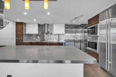 199 Ocean Lane Drive Key Biscayne FL 33149