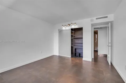 199 Ocean Lane Drive Key Biscayne FL 33149