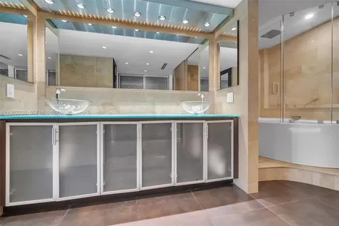199 Ocean Lane Drive Key Biscayne FL 33149