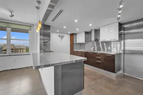 199 Ocean Lane Drive Key Biscayne FL 33149