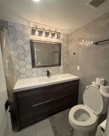 2851 NE 183rd Street Aventura FL 33160