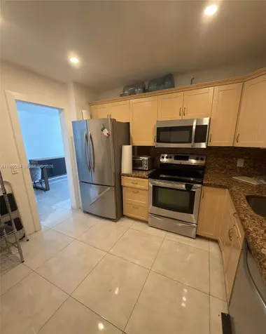 2851 NE 183rd Street Aventura FL 33160