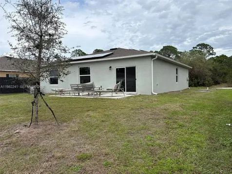 8065 97th Avenue Vero Beach FL 32967