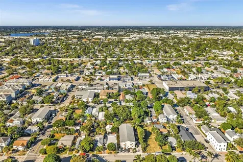 424 N J Street Lake Worth FL 33460
