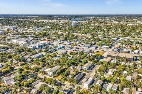 424 N J Street Lake Worth FL 33460