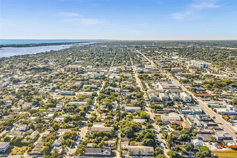 424 N J Street Lake Worth FL 33460