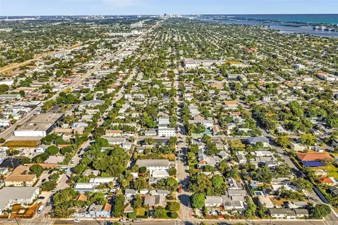 424 N J Street Lake Worth FL 33460