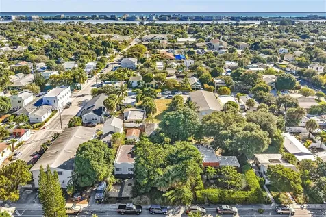 424 N J Street Lake Worth FL 33460